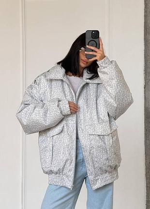 Крутой женский теплый бомбер