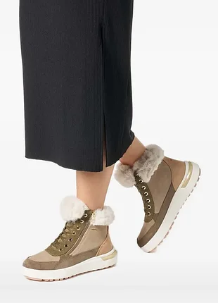 Женские зимние ботинки высокие geox dalyla abx 38 бежево-коричневые.