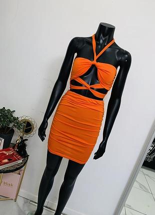 Яркий оранжевый костюм shein s (eu 36) | топ + мини юбка