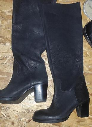Кожаные сапоги