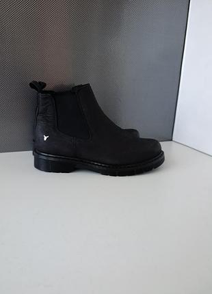 Женские кожаные ботиночки