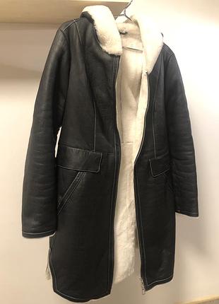Дублянка жіноча зимова, натуральна шкіра, чорного кольору, з капюшоном, вільного крою, дуже мʼяка, розмір 46-48 (l) торг