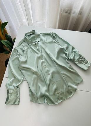 Сатинова класична  сорочка прямого крою zara l розміру мятного кольору