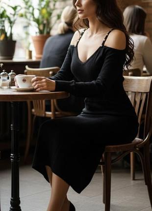 Платье миди итальянский бренд liu jo оригинал трикотажное черное с открытыми плечами размер s,m указан размер 42