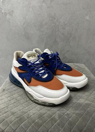 Кросівки bronx