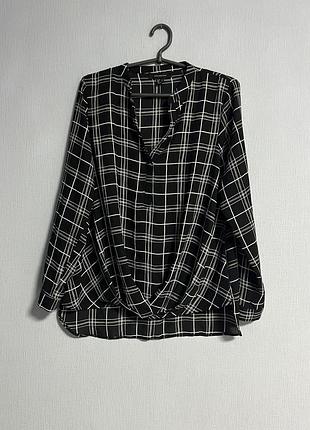 Блуза чорна клітинка