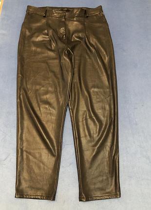 Брюки кожаные, цвет черный, размер l, с защипами спереди