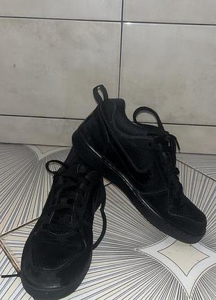 Осінні оригінальні кросівки