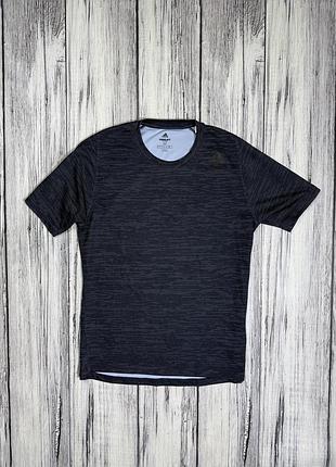 Футболка adidas оригинал размер m freelift  для тренировок