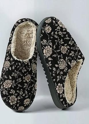 Женские тапочки