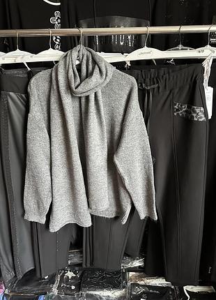 Светр з шарфом комплект