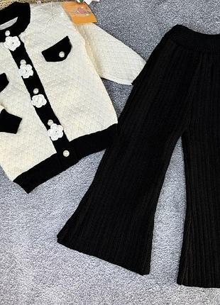 Брючний теплий костюм на дівчинку