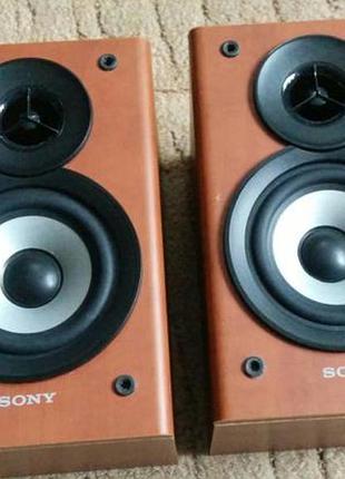 Пара корпусов "sony" 235х145х185 мм от акустических систем. без динамиков.