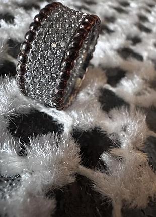 Серебряная кольца, кольцо с раушатпазом.