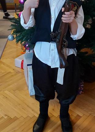 Карнавальный праздничный костюм разбойника