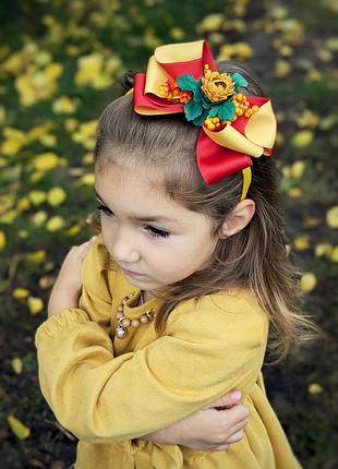 Обруч с хризантемой на праздник осени