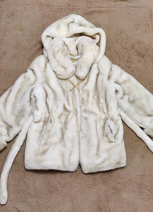 Шубка женская укороченная