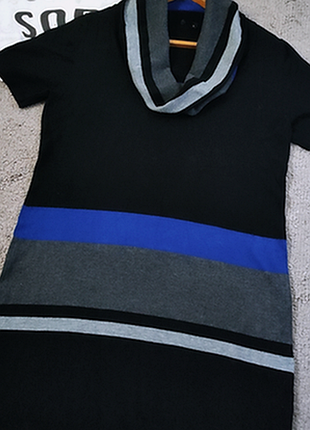 Стрейчевое вязанное платье короткий рукав