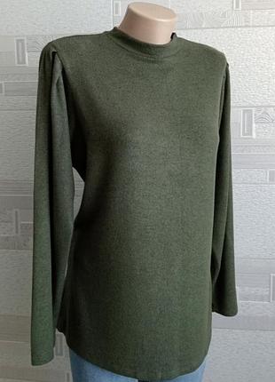 Джемпер с широкими рукавами