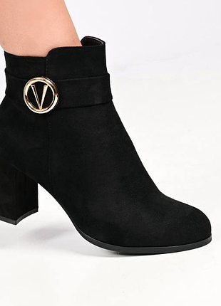 Женские ботинки демисезонные no brand 1661 черные