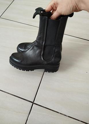 Шкіряні челсі чоботи