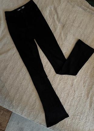 Джинси кльошні з розрізом fb sister