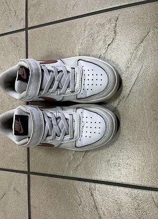 Кроссовки nike 29,5 р 6