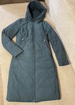 Пуховик в розмірі xs-s