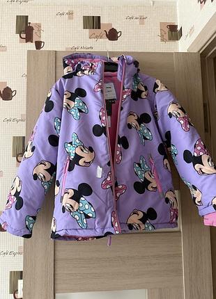 Нова курточка з міккі маусом на зріст 140 см