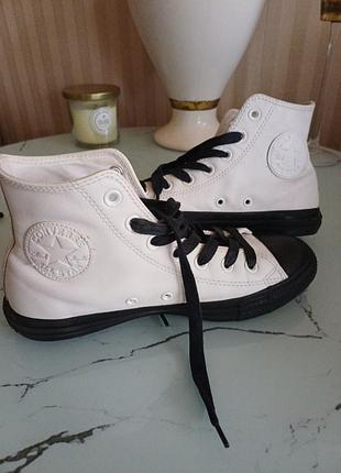 Кєди трендові converse, шкіра натуральна, стан майже ідеальний, розмір 38