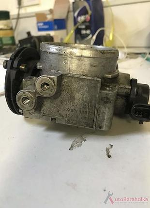 Бу дроссельная заслонка renault, 1.8, 2.0, моноинжектор 7700871215, 873703l, hom871215 laguna 1, megane 1, scenic 1, espace 3