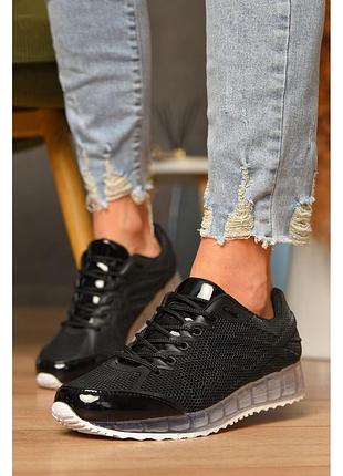 Кросівки жіночі чорні
