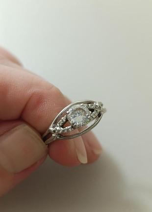 Серебряное кольцо с камнем 5