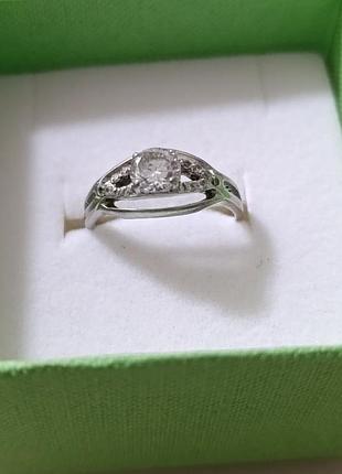 Серебряное кольцо с камнем 4