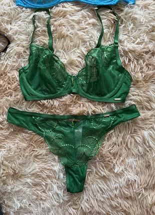 Набір білизни жіночої