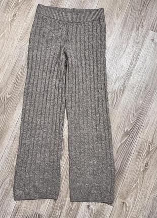 Брюки вязаные