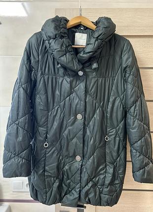 Подовжена куртка  смарагдового кольору , р. м/л