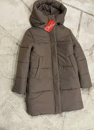 Зимова куртка на дівчинку