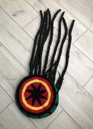 Шапка раста з дредами