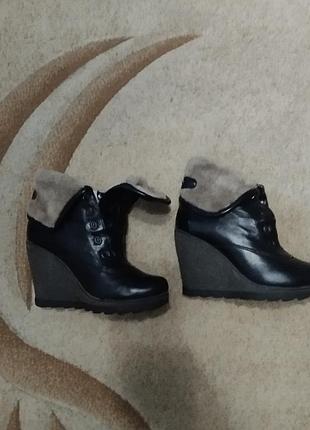 Кожаные женские ботиночки!