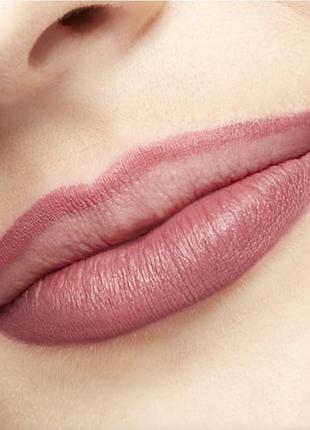 Водостойкий карандаш-лайнер для губ