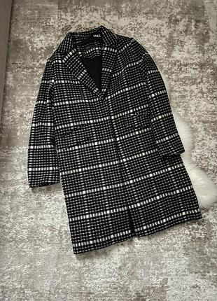 Пальто від бренду m&s
