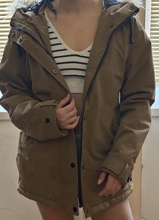 Куртка жіноча осіння