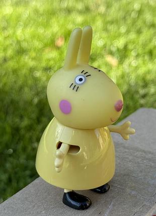 Фігурка мама крольчиха свинка пеппа