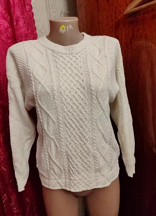 Свитер женский, нюанс.