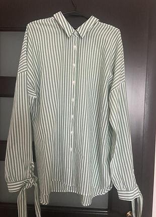 Легка жіноча блузка/сорочка від primark розмір від 10 до 14 підійде.