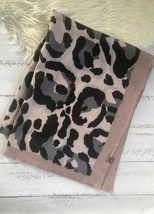 Великий вовняний шарф