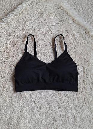 Бельеный топ с чашечками