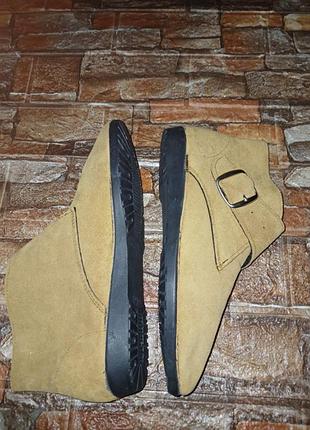 Ботинки женские демисезонные замшевые 38