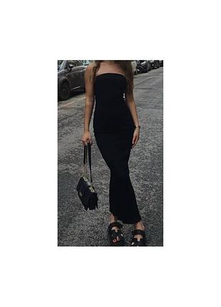 Стильное модное актуальное черное платье в рубчик бандо